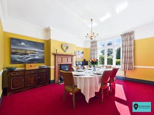 Dining Room- click for photo gallery